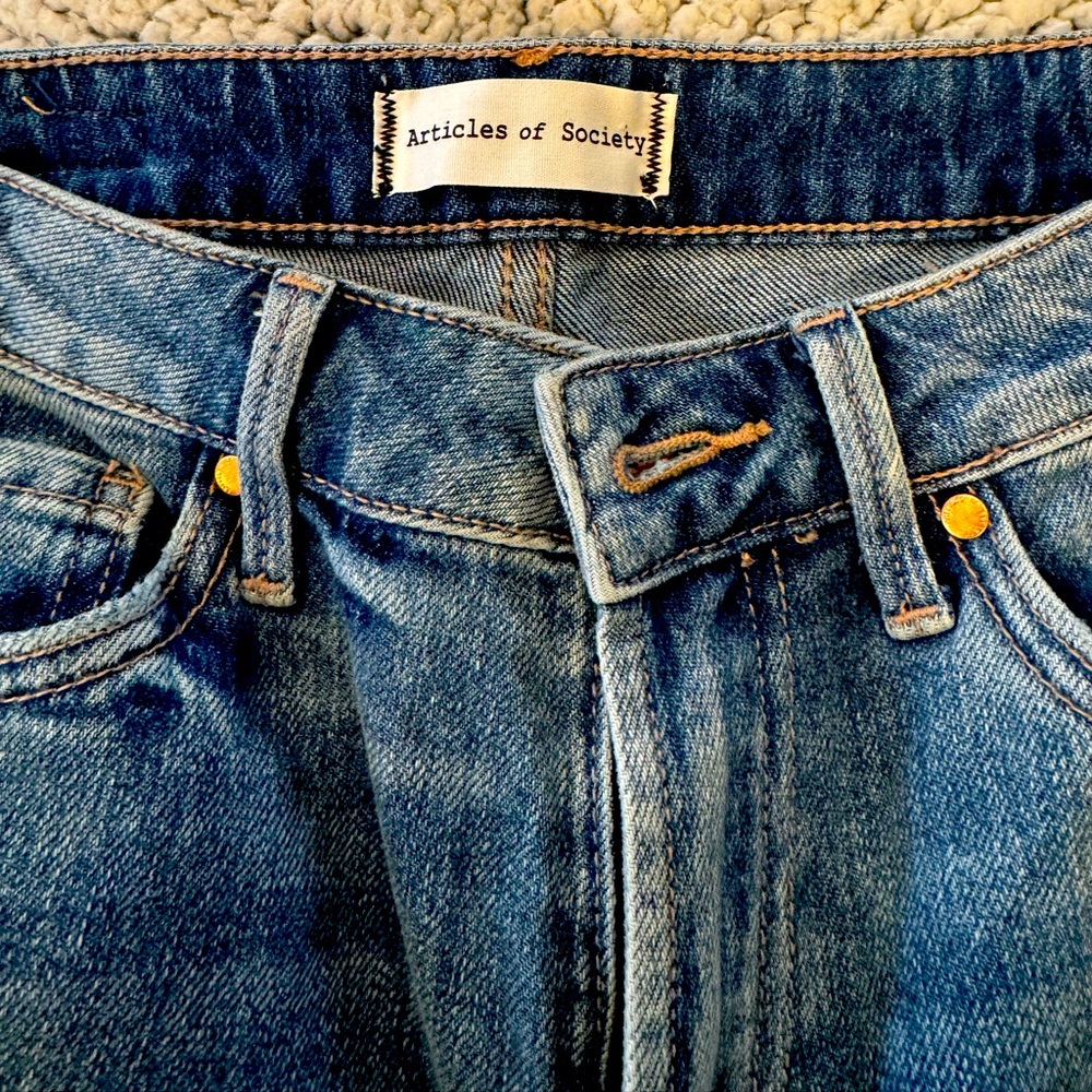 Wide leg jeans